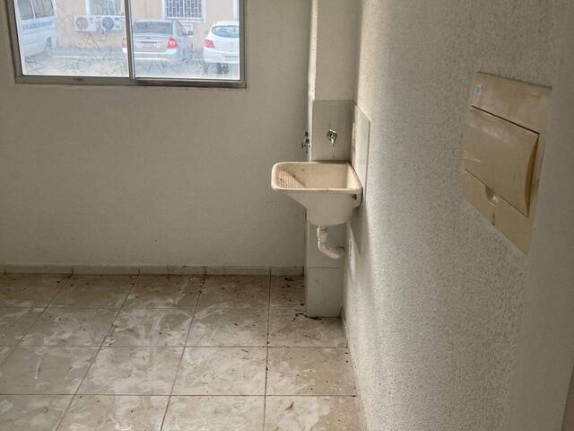 #195 - Apartamento para Venda em Campos dos Goytacazes - RJ