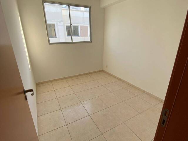Apartamento para Venda em Campos dos Goytacazes - 3