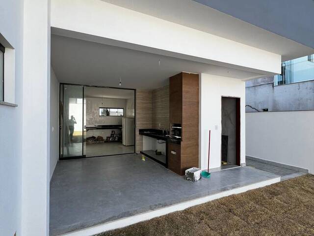 Casa para Venda em Campos dos Goytacazes - 3