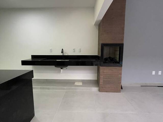 Casa para Venda em Campos dos Goytacazes - 5