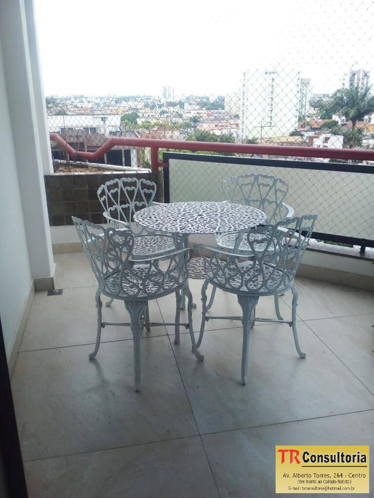 Apartamento para venda possui 165 metros quadrados com 4 quartos