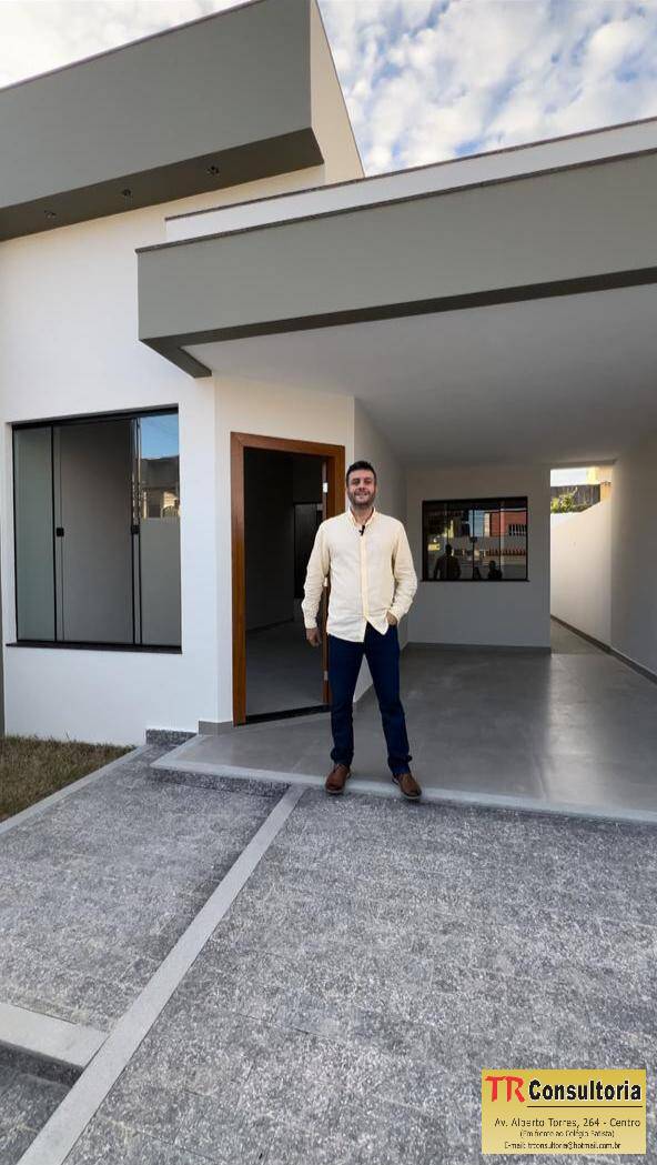 Vendo linda casa nascente no bairro IPS